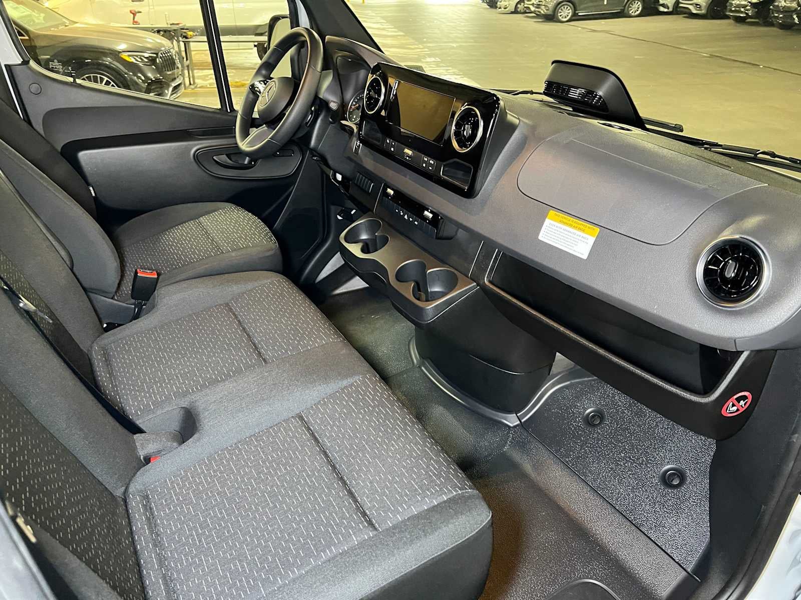2026 Mercedes-Benz Sprinter 2500 Standard Roof I4 Diesel HO 144 RWD