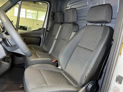 2026 Mercedes-Benz Sprinter 2500 Standard Roof I4 Diesel HO 144 RWD