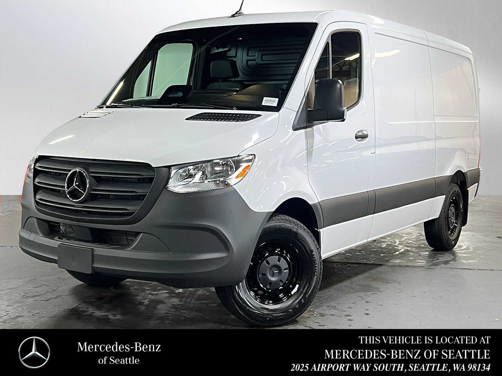 2025 Mercedes-Benz Sprinter Cargo Van 2500 Standard Roof I4 Diesel HO 144" RWD