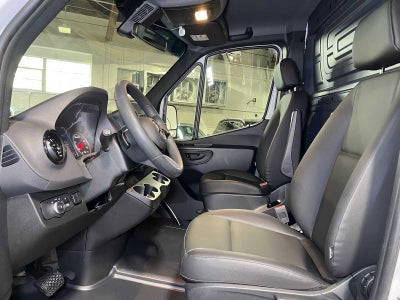 2025 Mercedes-Benz Sprinter Cargo Van 2500 Standard Roof I4 Diesel HO 144" RWD