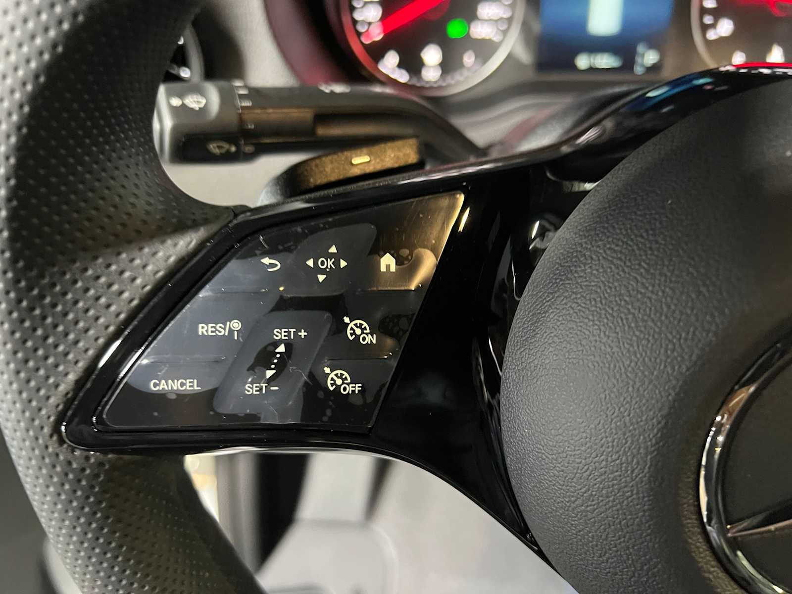 2025 Mercedes-Benz Sprinter Cargo Van 2500 Standard Roof I4 Diesel HO 144" RWD