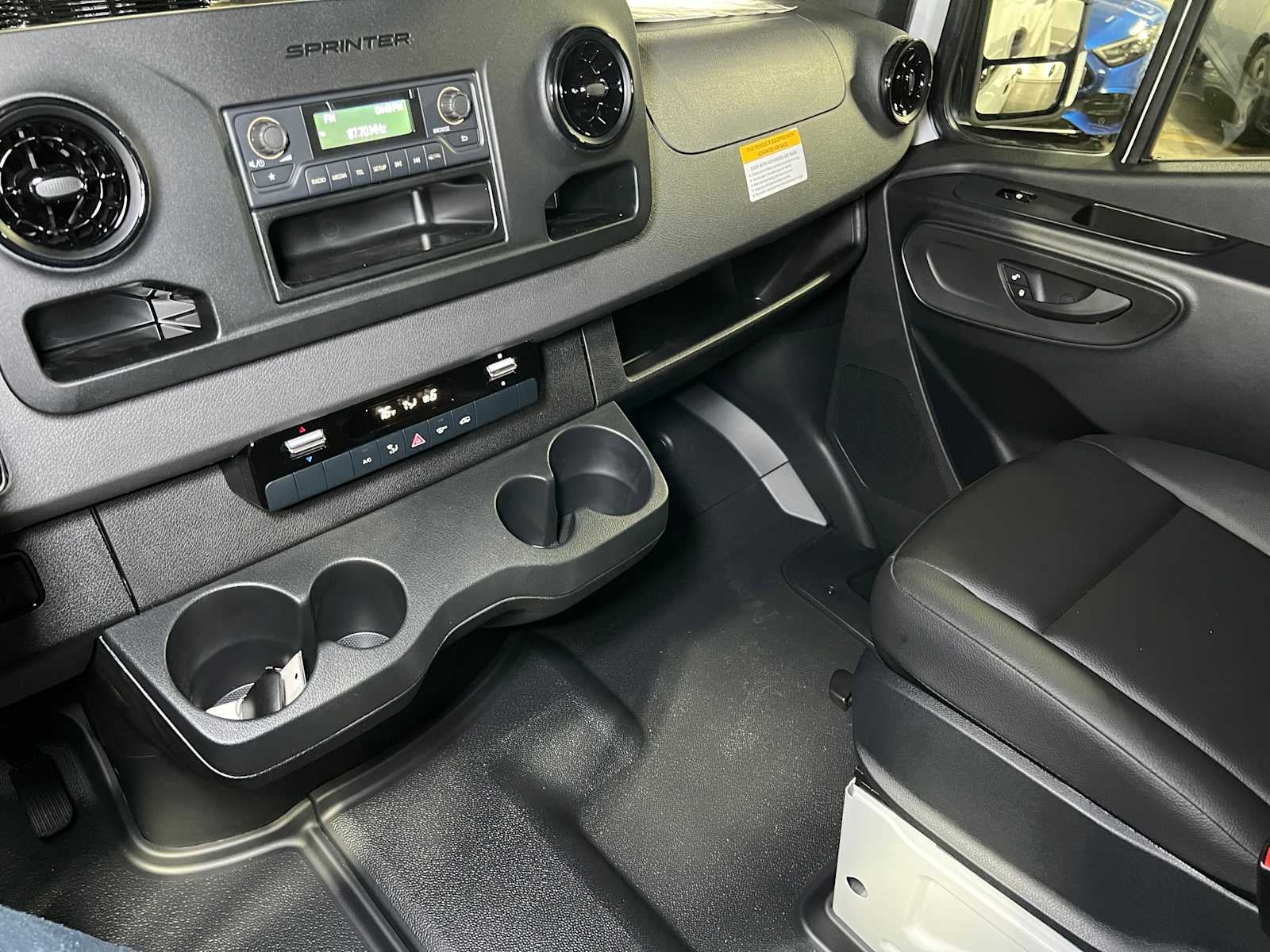 2025 Mercedes-Benz Sprinter Cargo Van 2500 Standard Roof I4 Diesel HO 144" RWD