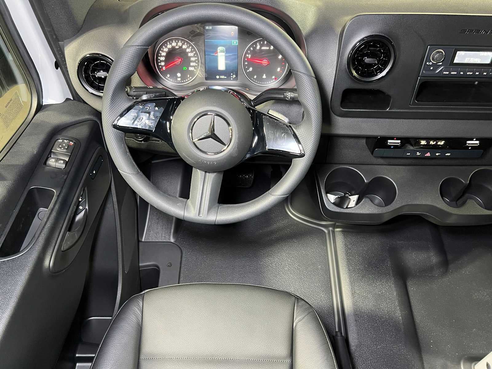 2025 Mercedes-Benz Sprinter Cargo Van 2500 Standard Roof I4 Diesel HO 144" RWD