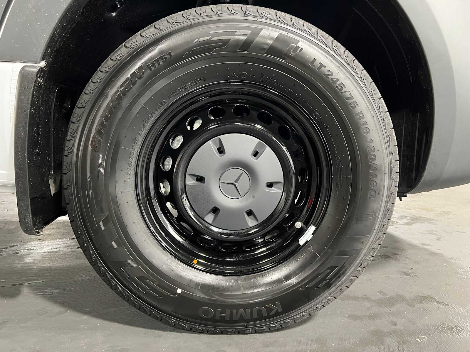 2025 Mercedes-Benz Sprinter Cargo Van 2500 Standard Roof I4 Diesel HO 144" RWD