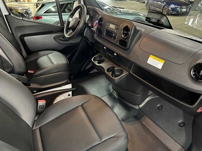 2025 Mercedes-Benz Sprinter Cargo Van 2500 Standard Roof I4 Diesel HO 144" RWD
