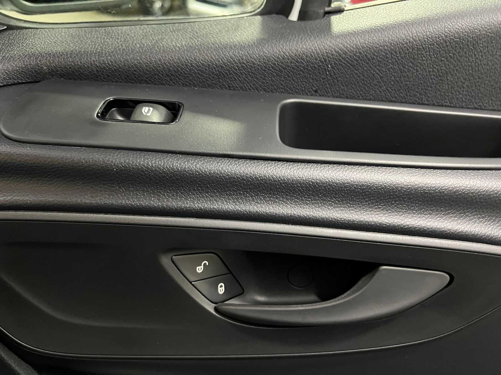 2025 Mercedes-Benz Sprinter Cargo Van 2500 Standard Roof I4 Diesel HO 144" RWD