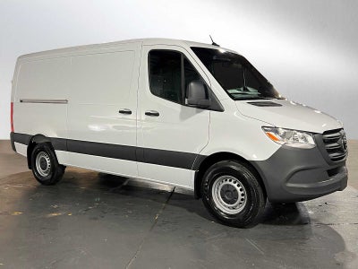 2025 Mercedes-Benz Sprinter Cargo Van 2500 Standard Roof I4 Diesel HO 144" RWD