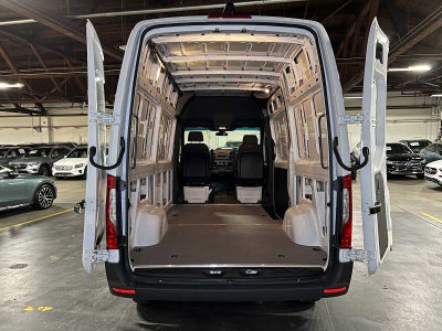 2025 Mercedes-Benz Sprinter Cargo Van 2500 Standard Roof I4 Diesel HO 144" RWD