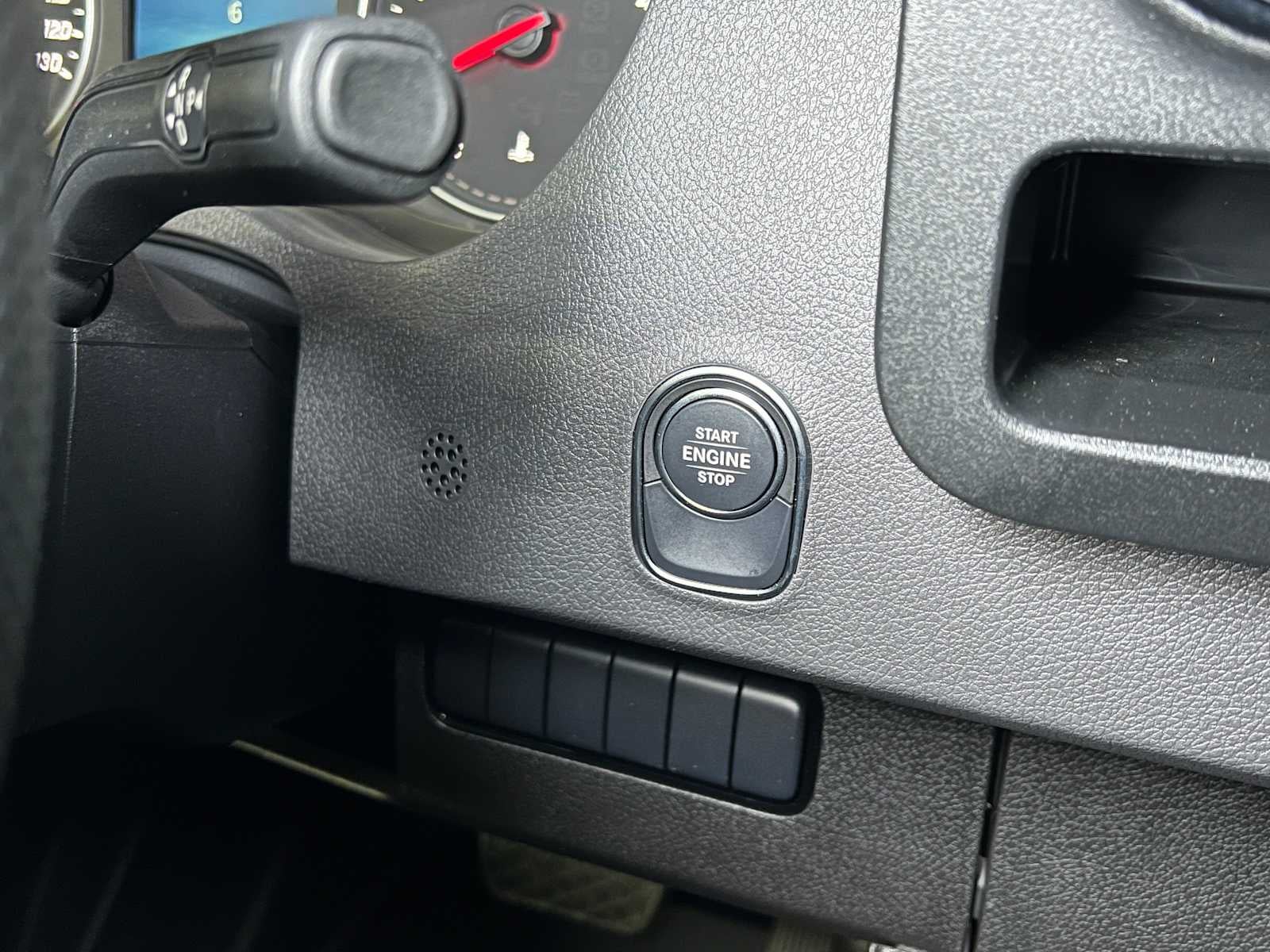 2025 Mercedes-Benz Sprinter Cargo Van 2500 Standard Roof I4 Diesel HO 144" RWD