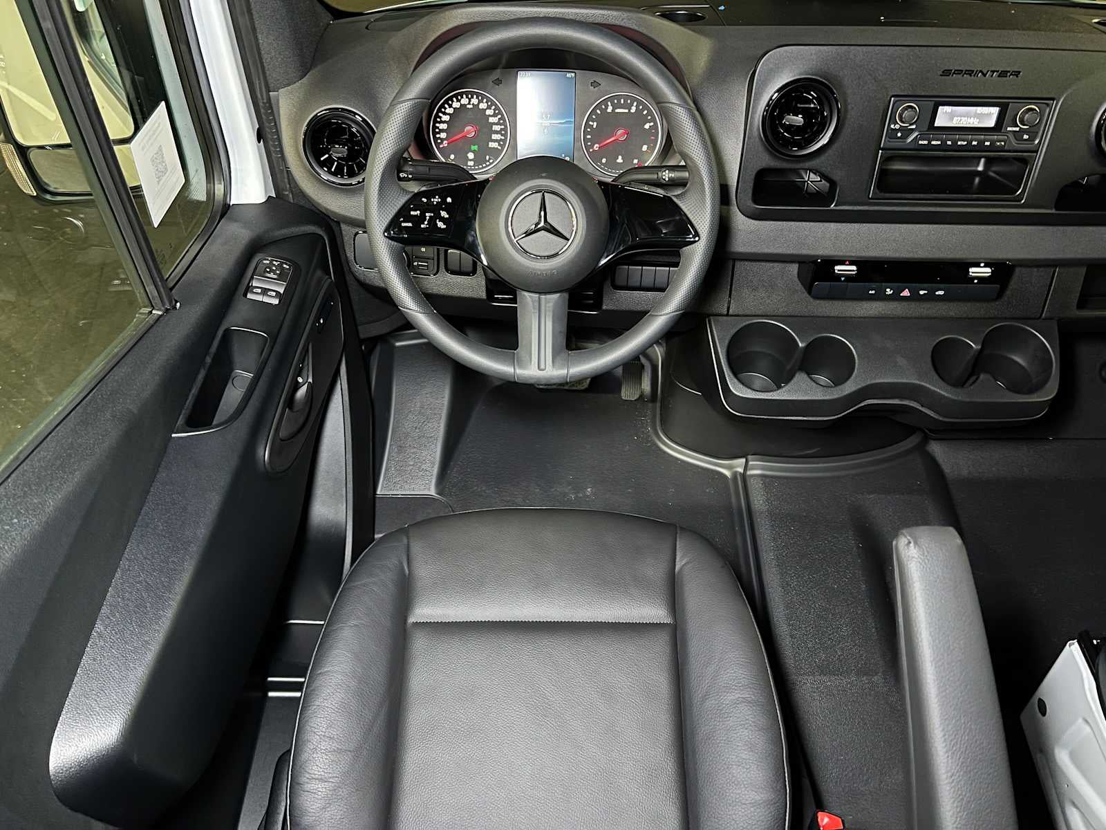 2025 Mercedes-Benz Sprinter Cargo Van 2500 Standard Roof I4 Diesel HO 144" RWD