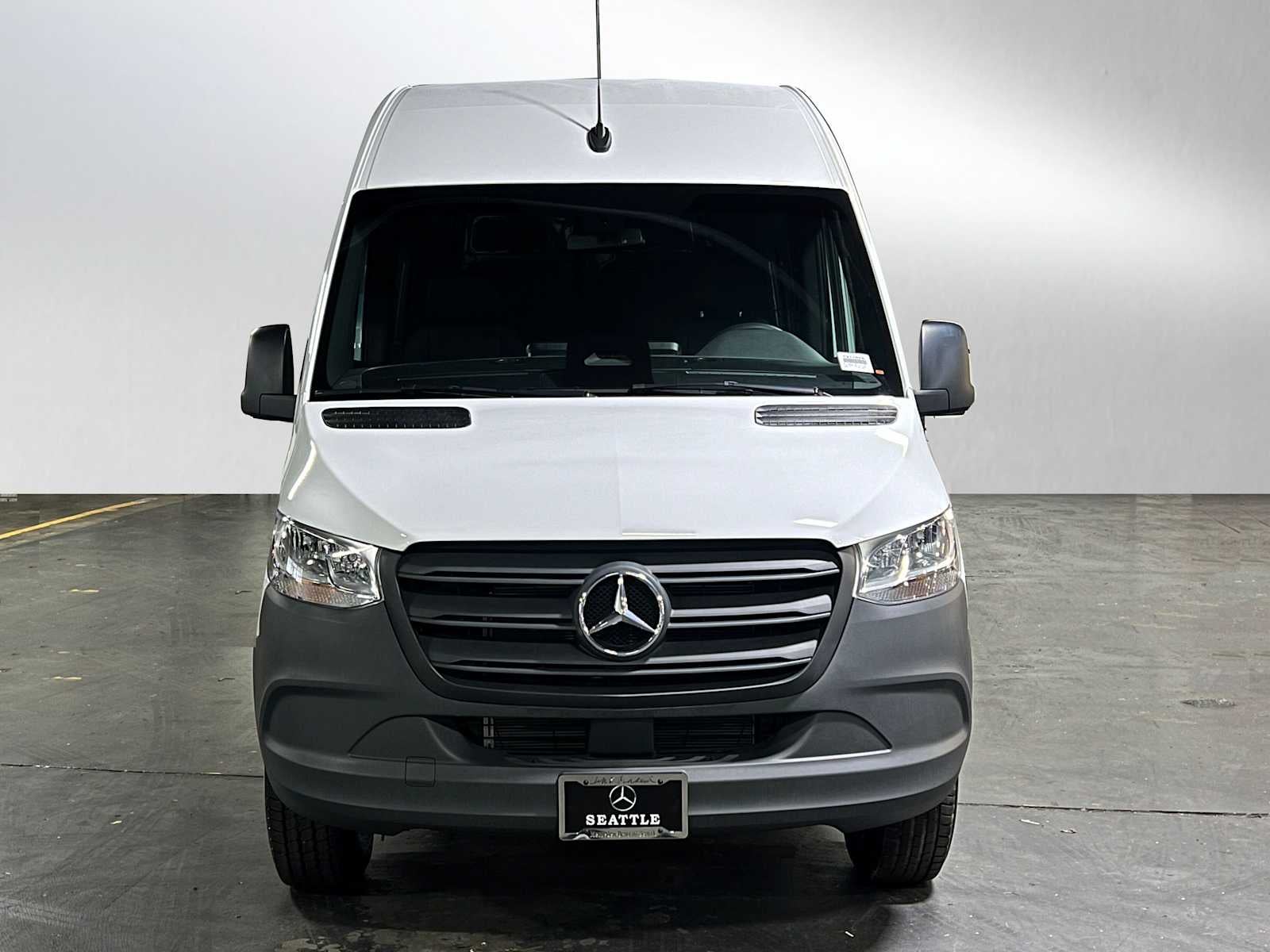 2025 Mercedes-Benz Sprinter Cargo Van 2500 Standard Roof I4 Diesel HO 144" RWD