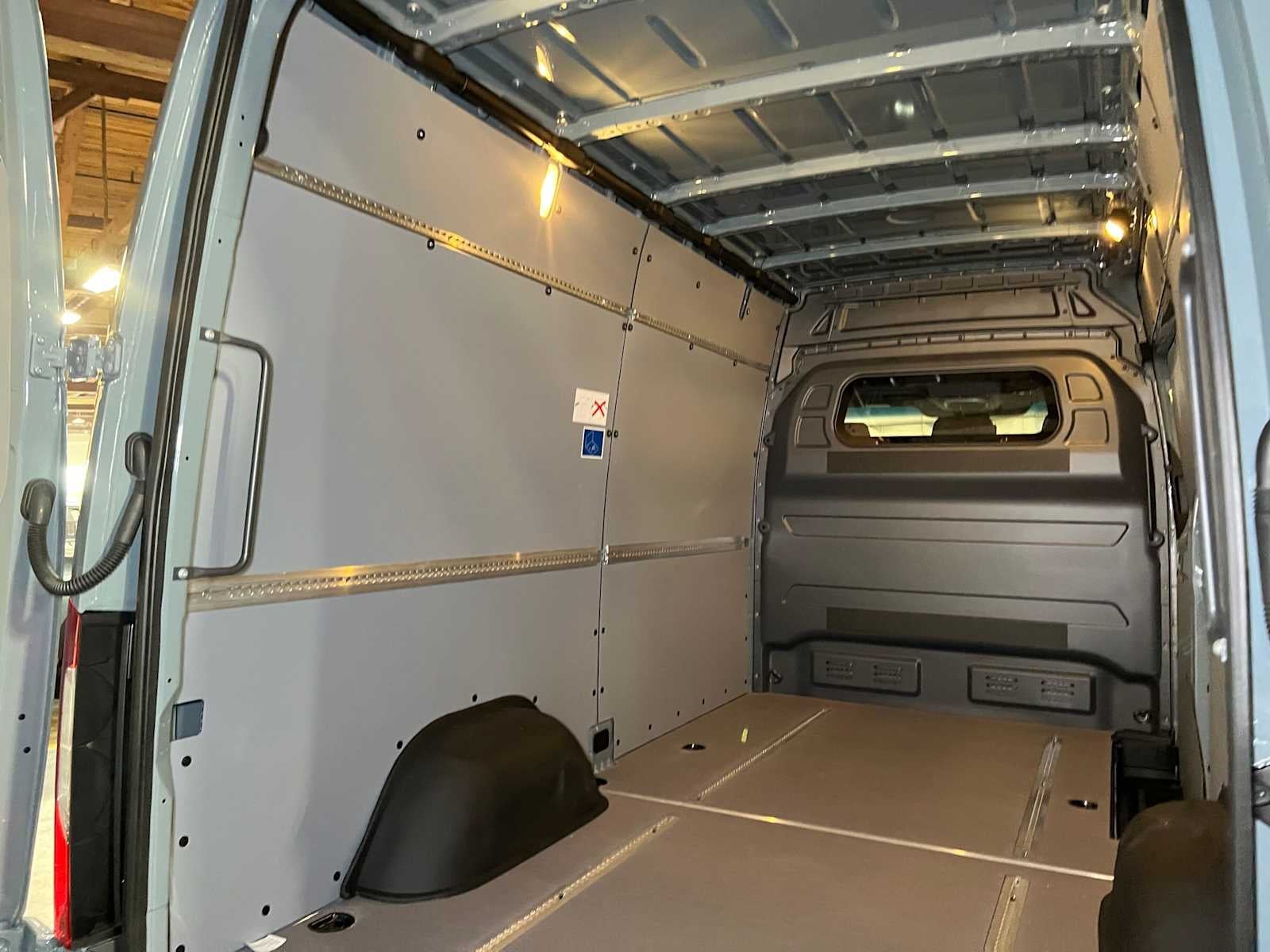 2026 Mercedes-Benz Sprinter Cargo 2500 Standard Roof I4 Diesel HO 144 RWD