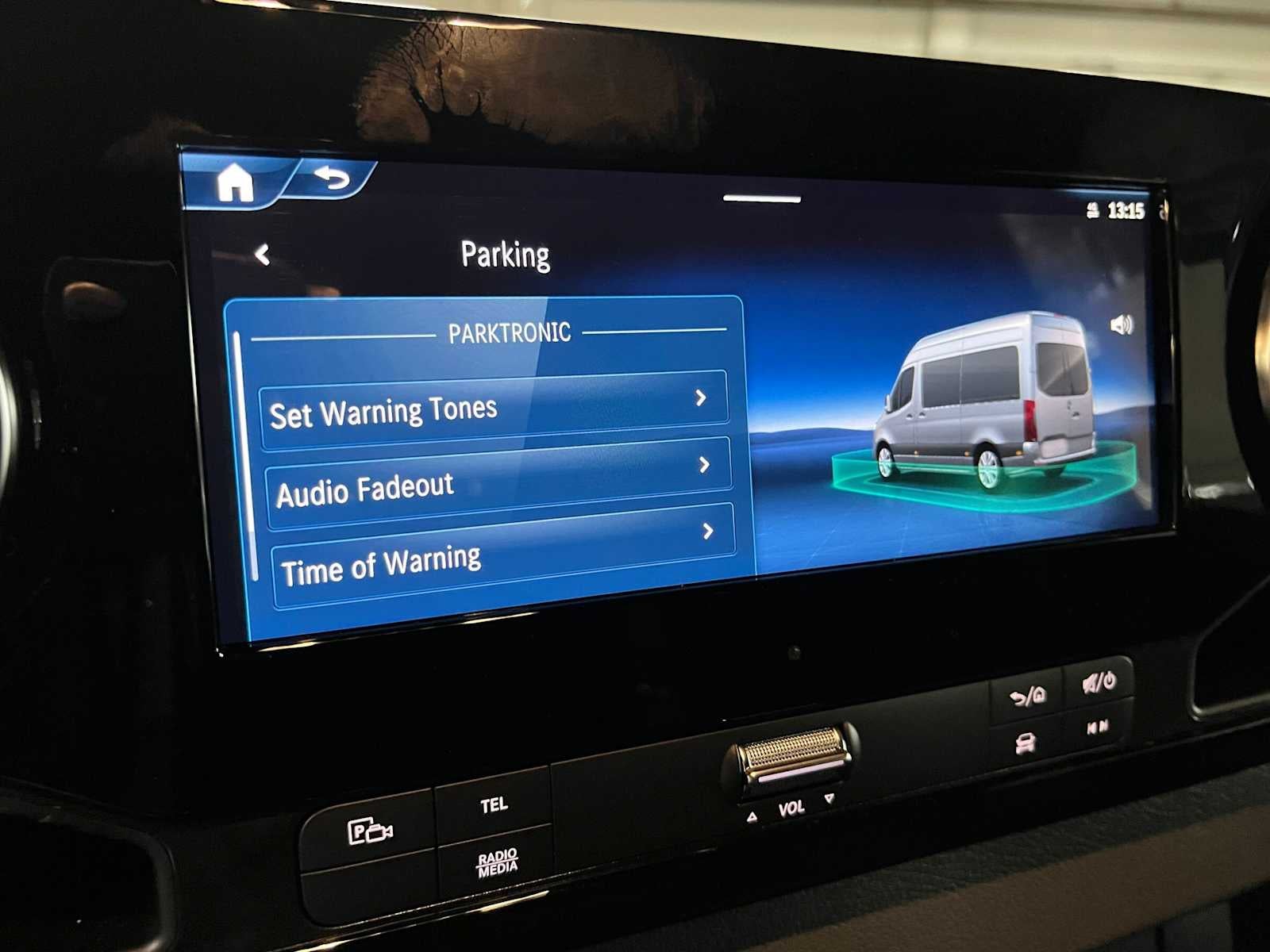 2026 Mercedes-Benz Sprinter Cargo 2500 Standard Roof I4 Diesel HO 144 RWD