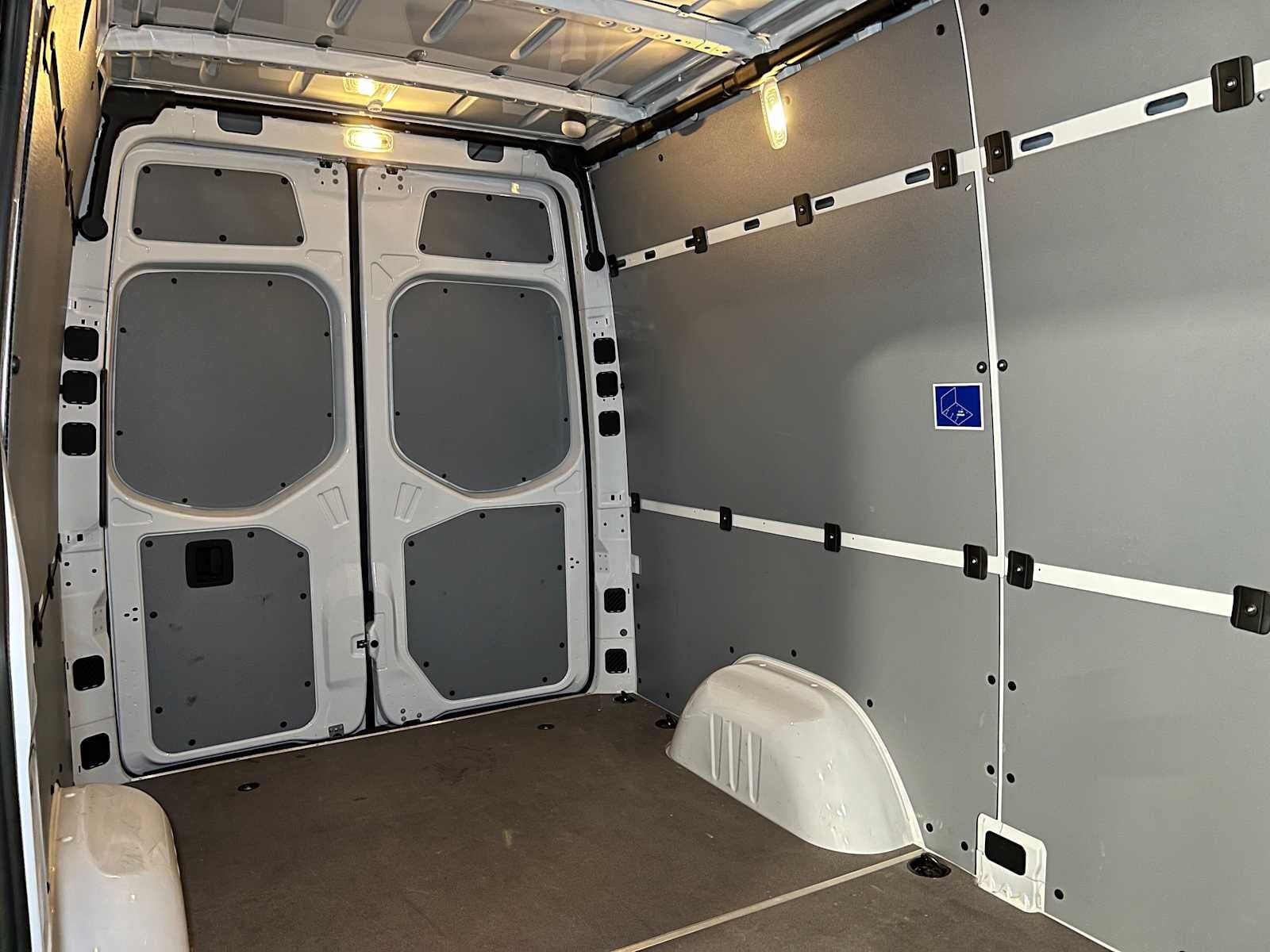 2025 Mercedes-Benz Sprinter Cargo Van 2500 Standard Roof I4 Diesel HO 144" RWD