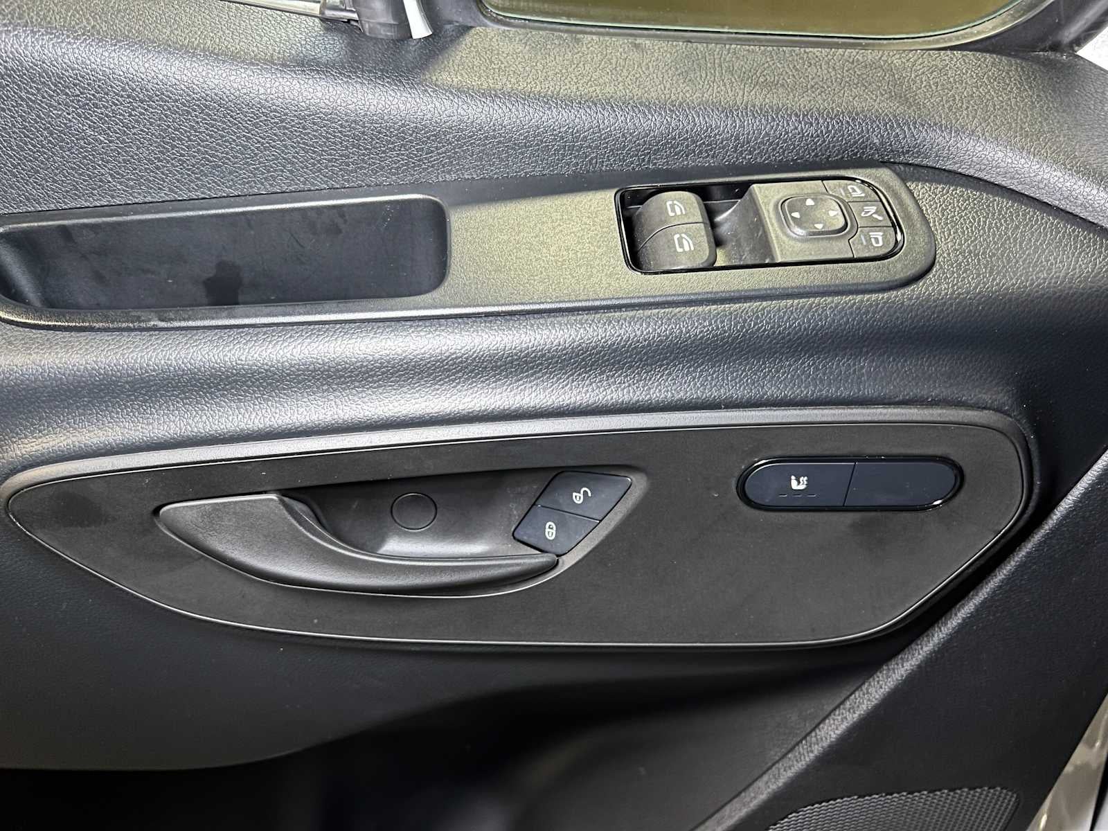 2025 Mercedes-Benz Sprinter Cargo Van 2500 Standard Roof I4 Diesel HO 144" RWD