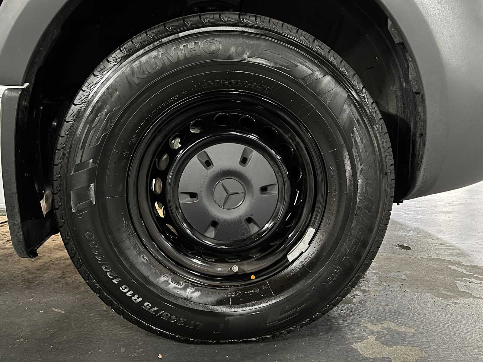 2025 Mercedes-Benz Sprinter Cargo Van 2500 Standard Roof I4 Diesel HO 144" RWD