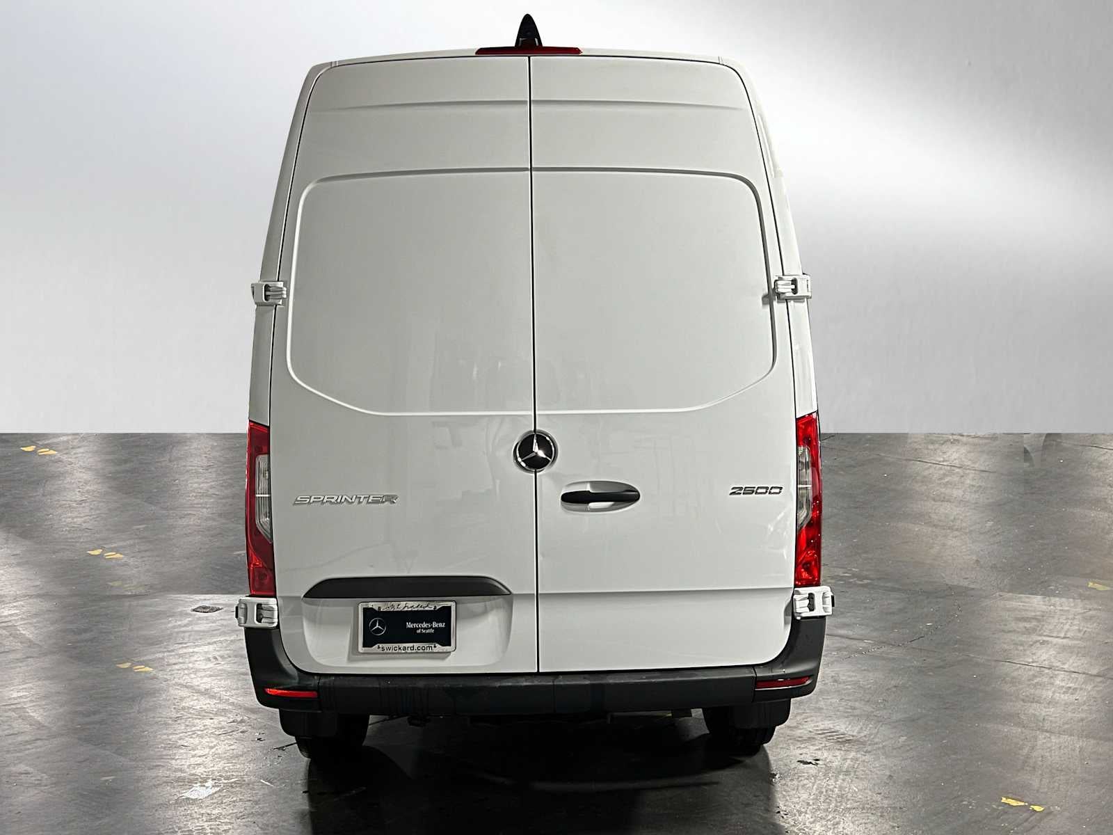 2025 Mercedes-Benz Sprinter Cargo Van 2500 Standard Roof I4 Diesel HO 144" RWD