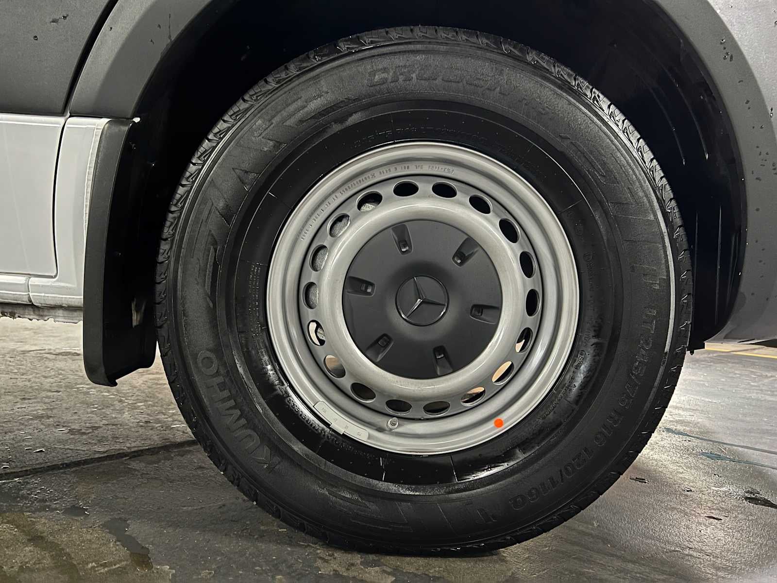 2025 Mercedes-Benz Sprinter Cargo Van 2500 Standard Roof I4 Diesel HO 144" RWD