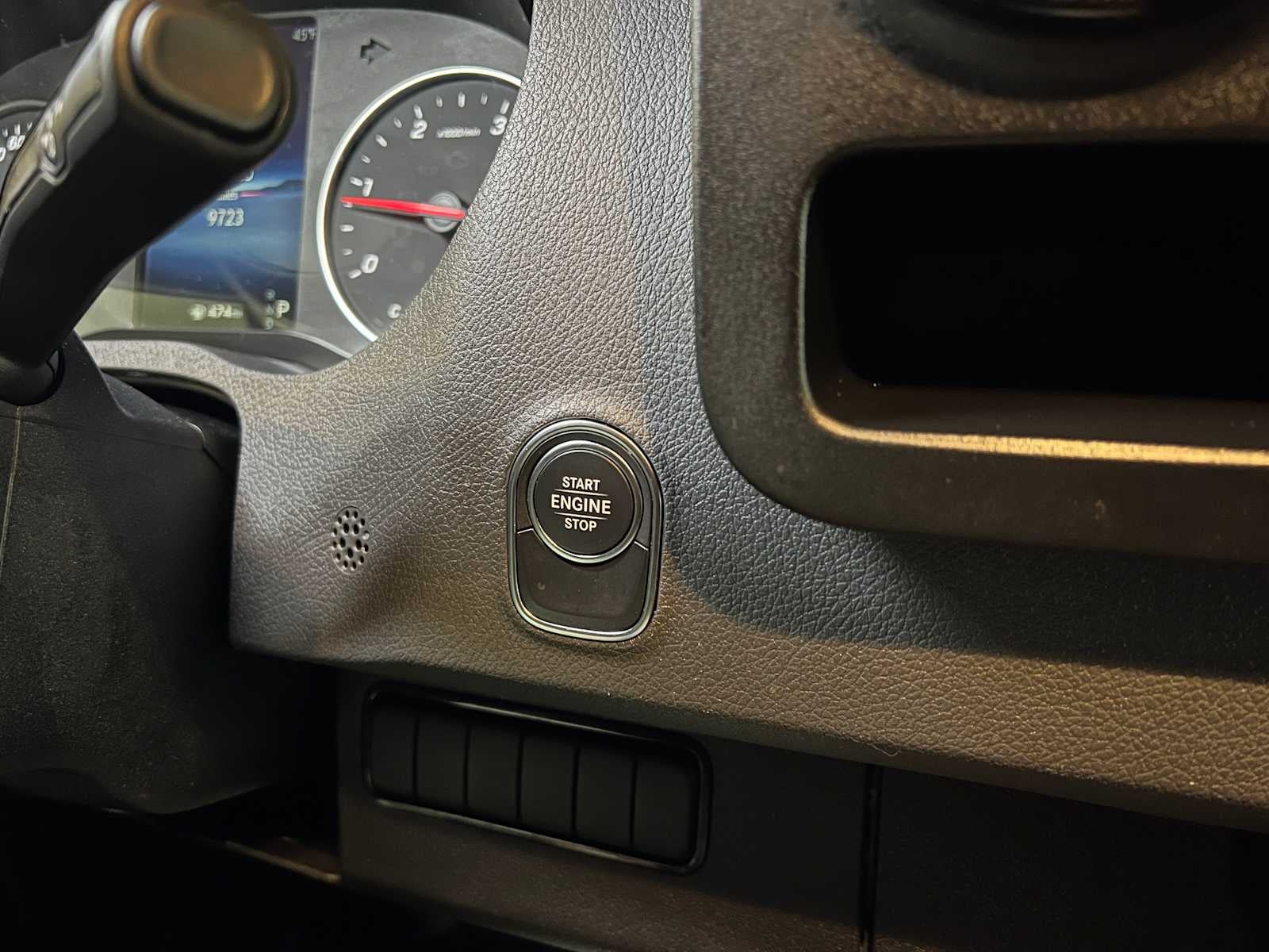 2025 Mercedes-Benz Sprinter Cargo Van 2500 Standard Roof I4 Diesel HO 144" RWD