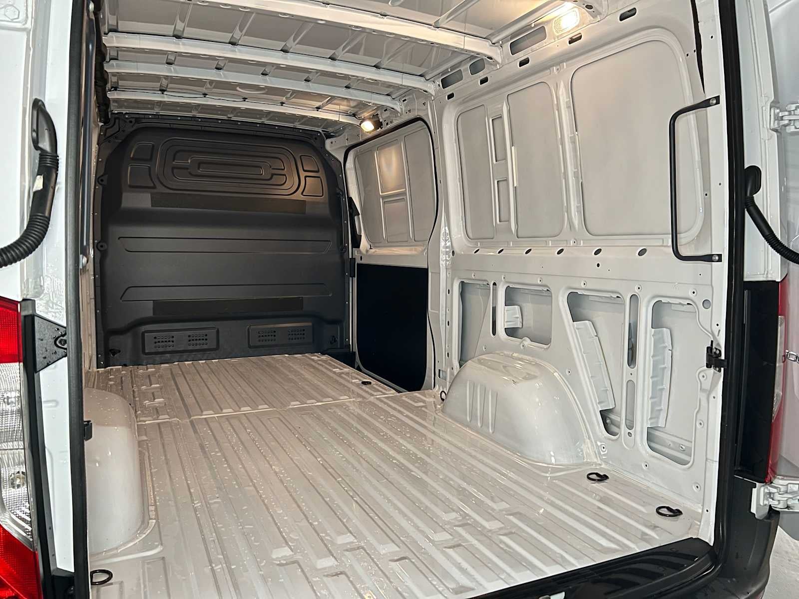 2025 Mercedes-Benz Sprinter Cargo Van 2500 Standard Roof I4 Diesel HO 144 RWD
