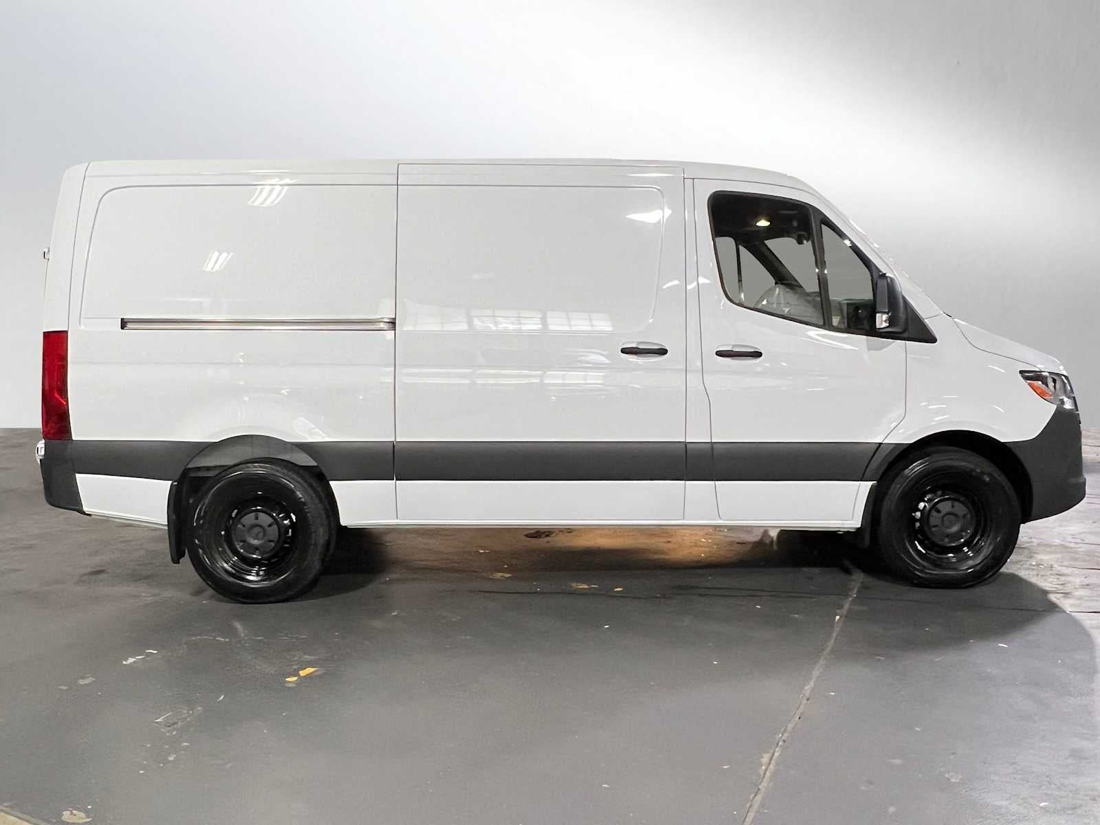 2025 Mercedes-Benz Sprinter Cargo Van 2500 Standard Roof I4 Diesel HO 144 RWD