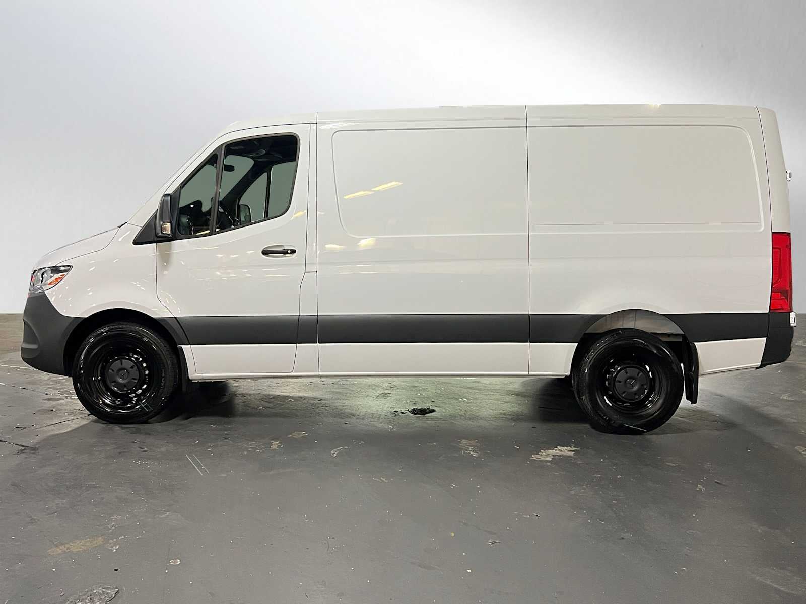 2025 Mercedes-Benz Sprinter Cargo Van 2500 Standard Roof I4 Diesel HO 144 RWD