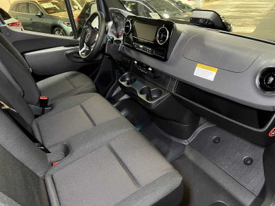 2026 Mercedes-Benz Sprinter Cargo 2500 Standard Roof I4 Diesel HO 144 RWD
