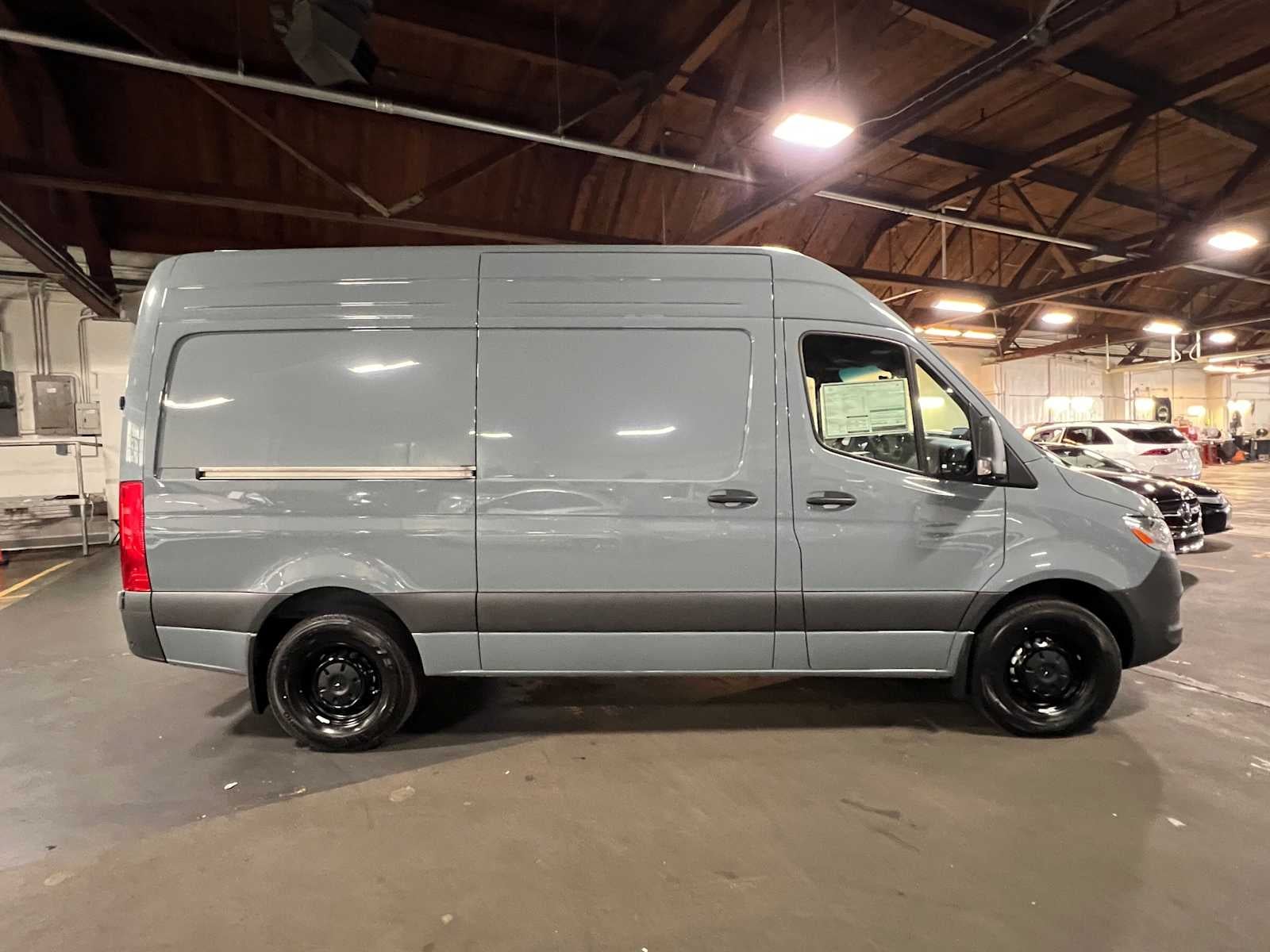 2026 Mercedes-Benz Sprinter Cargo 2500 Standard Roof I4 Diesel HO 144 RWD