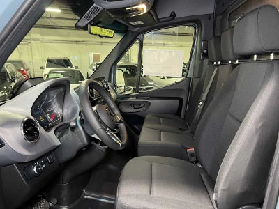 2026 Mercedes-Benz Sprinter Cargo 2500 Standard Roof I4 Diesel HO 144 RWD