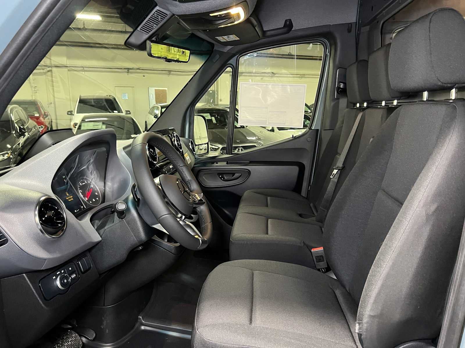 2026 Mercedes-Benz Sprinter Cargo 2500 Standard Roof I4 Diesel HO 144 RWD