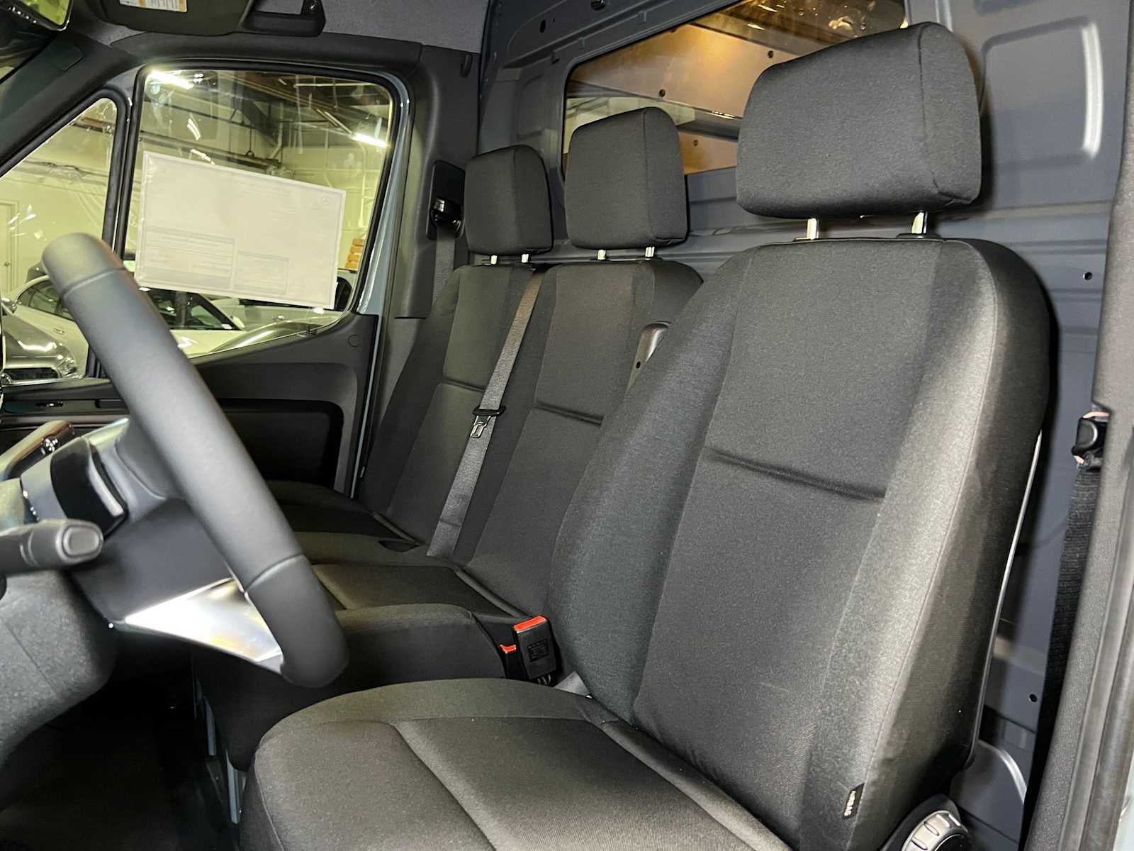 2026 Mercedes-Benz Sprinter Cargo 2500 Standard Roof I4 Diesel HO 144 RWD
