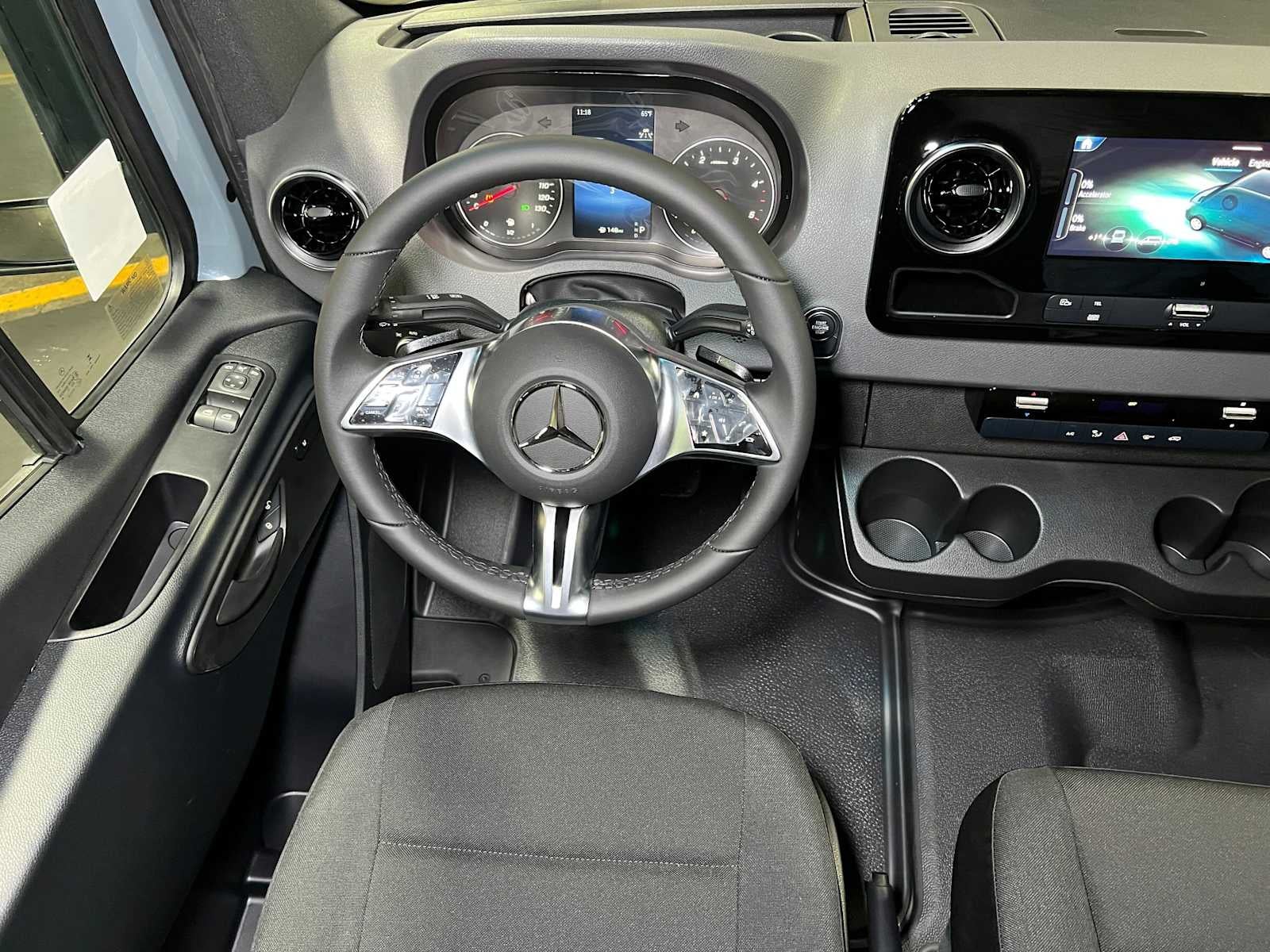 2026 Mercedes-Benz Sprinter Cargo 2500 Standard Roof I4 Diesel HO 144 RWD