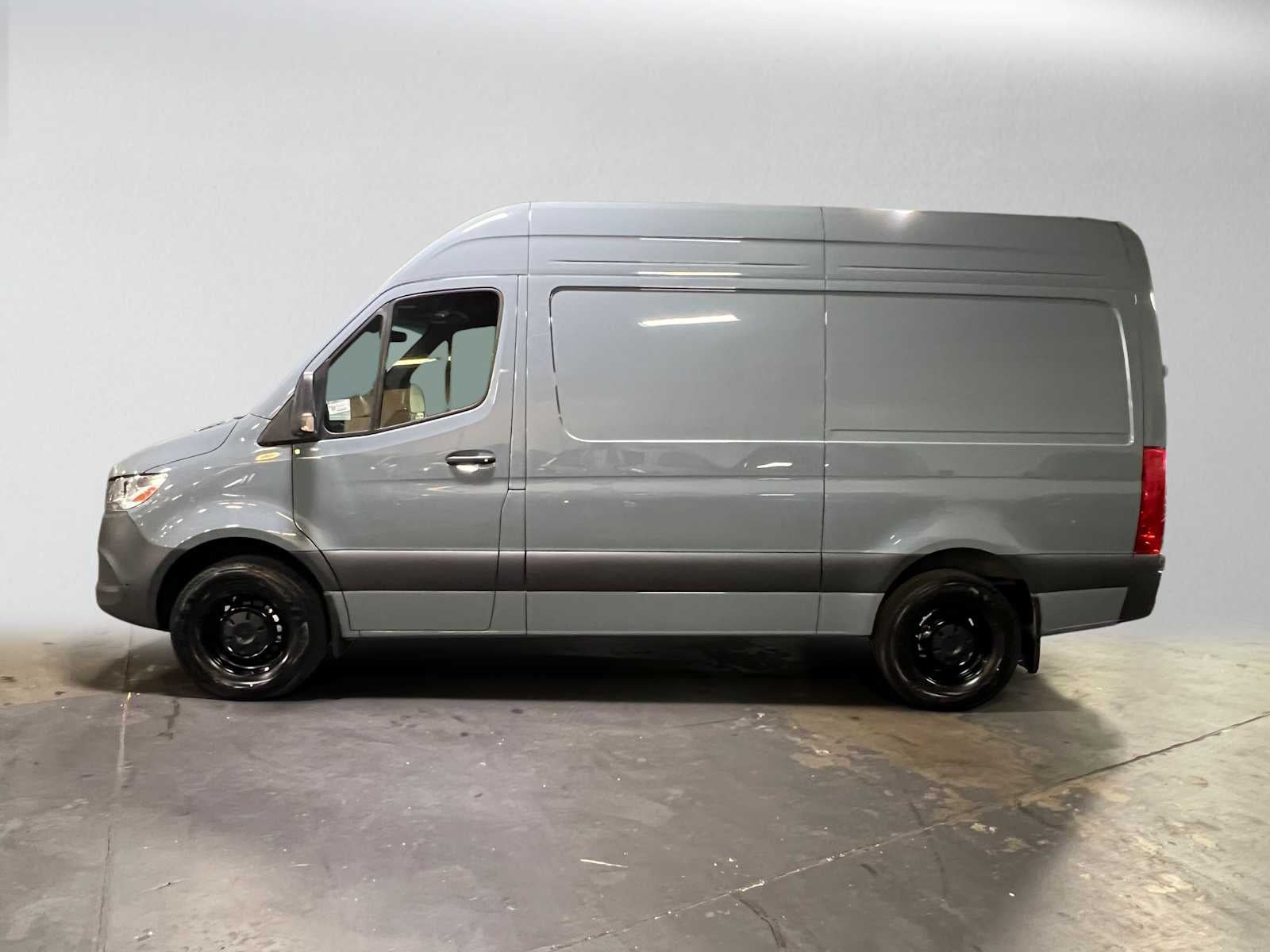 2026 Mercedes-Benz Sprinter Cargo 2500 Standard Roof I4 Diesel HO 144 RWD