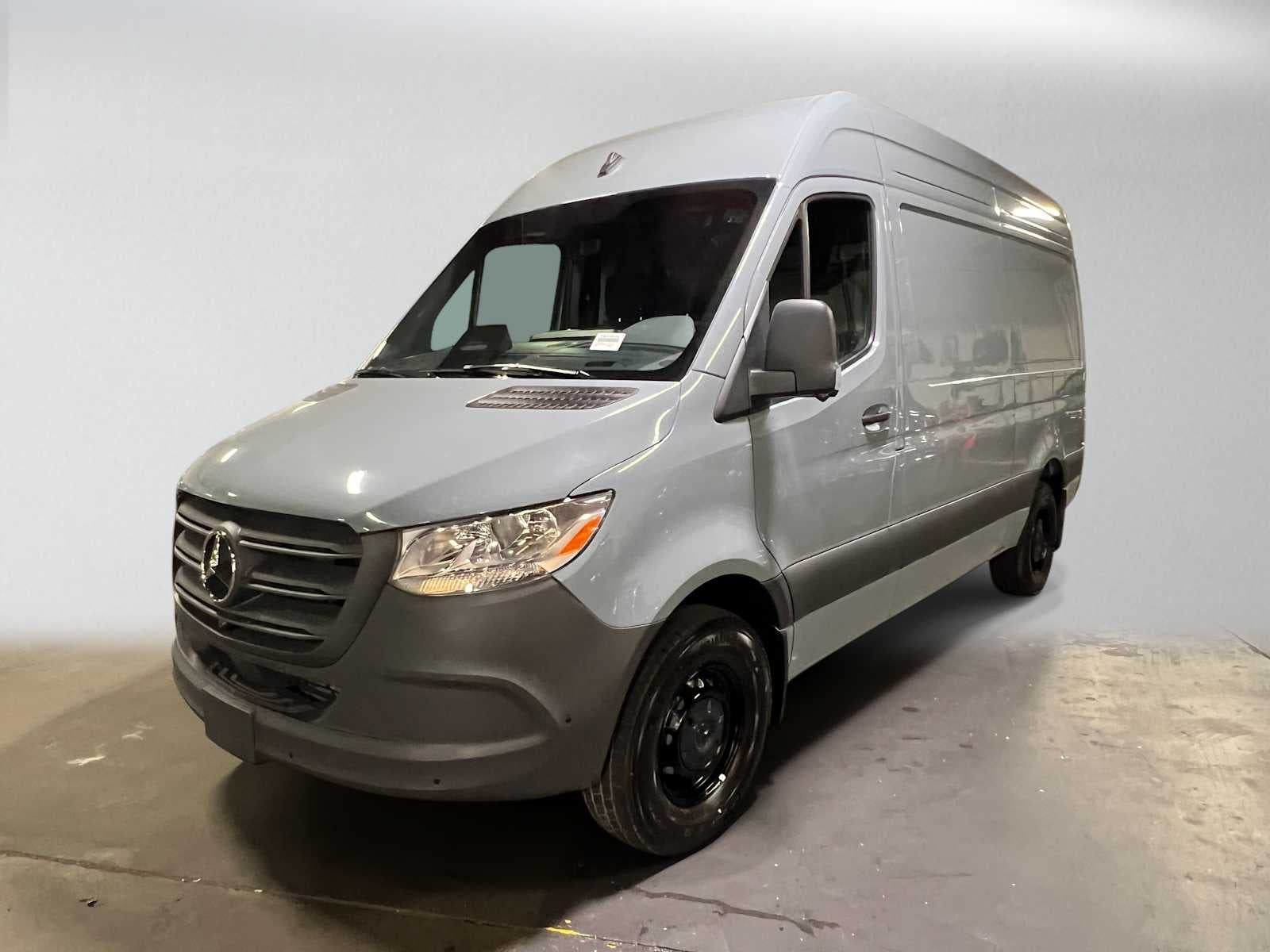 2026 Mercedes-Benz Sprinter Cargo 2500 Standard Roof I4 Diesel HO 144 RWD