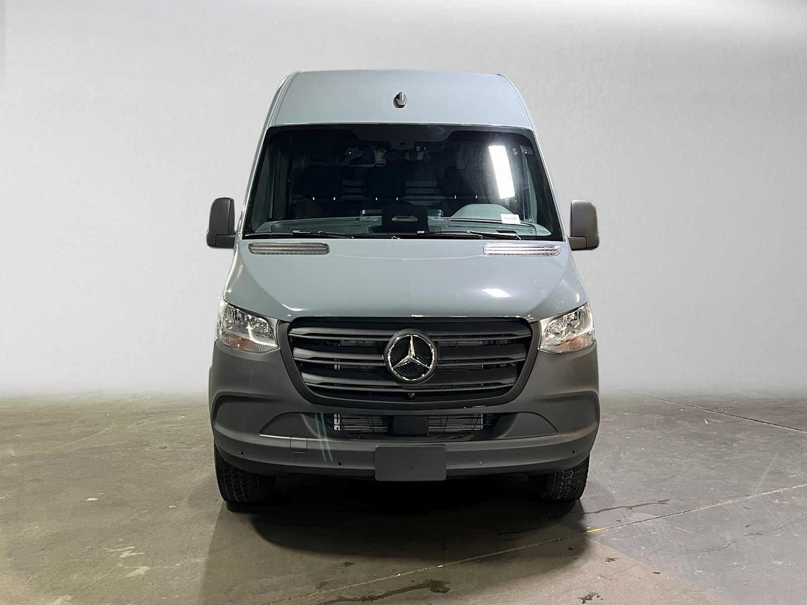 2026 Mercedes-Benz Sprinter Cargo 2500 Standard Roof I4 Diesel HO 144 RWD
