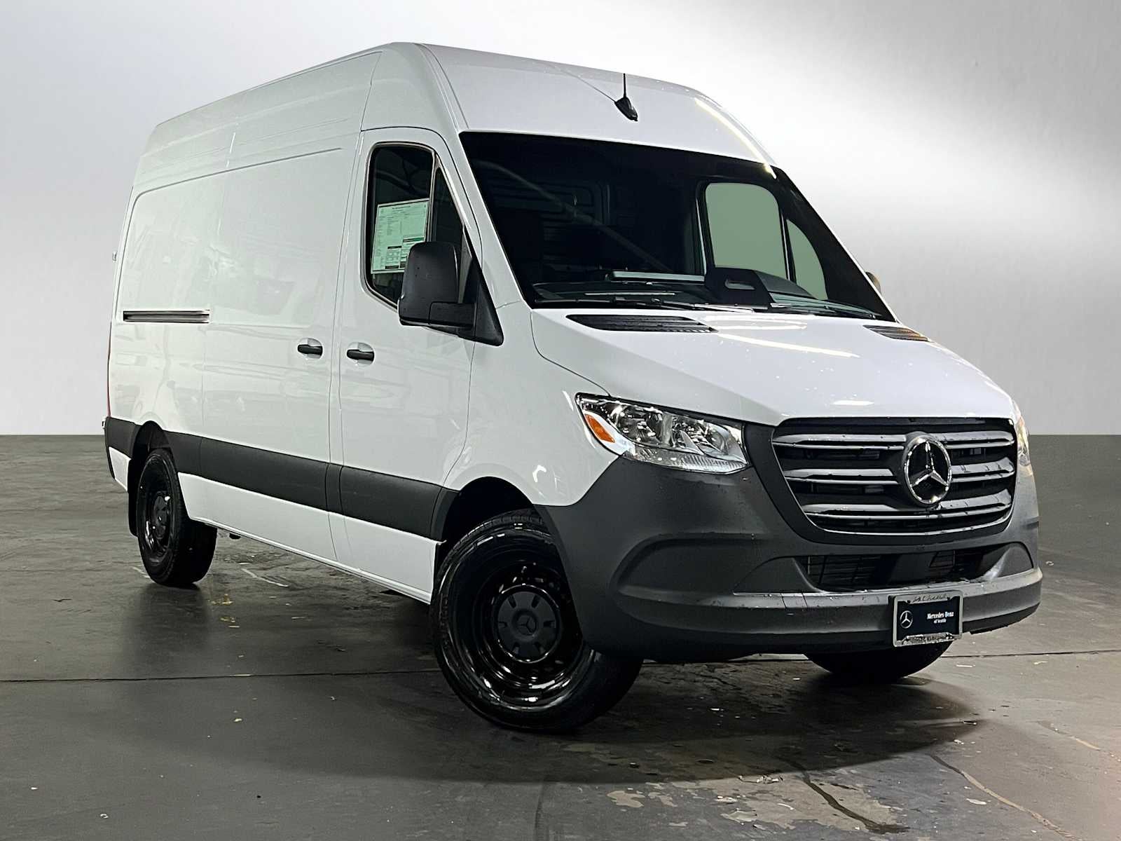 2026 Mercedes-Benz Sprinter 2500 Standard Roof I4 Diesel HO 144" RWD