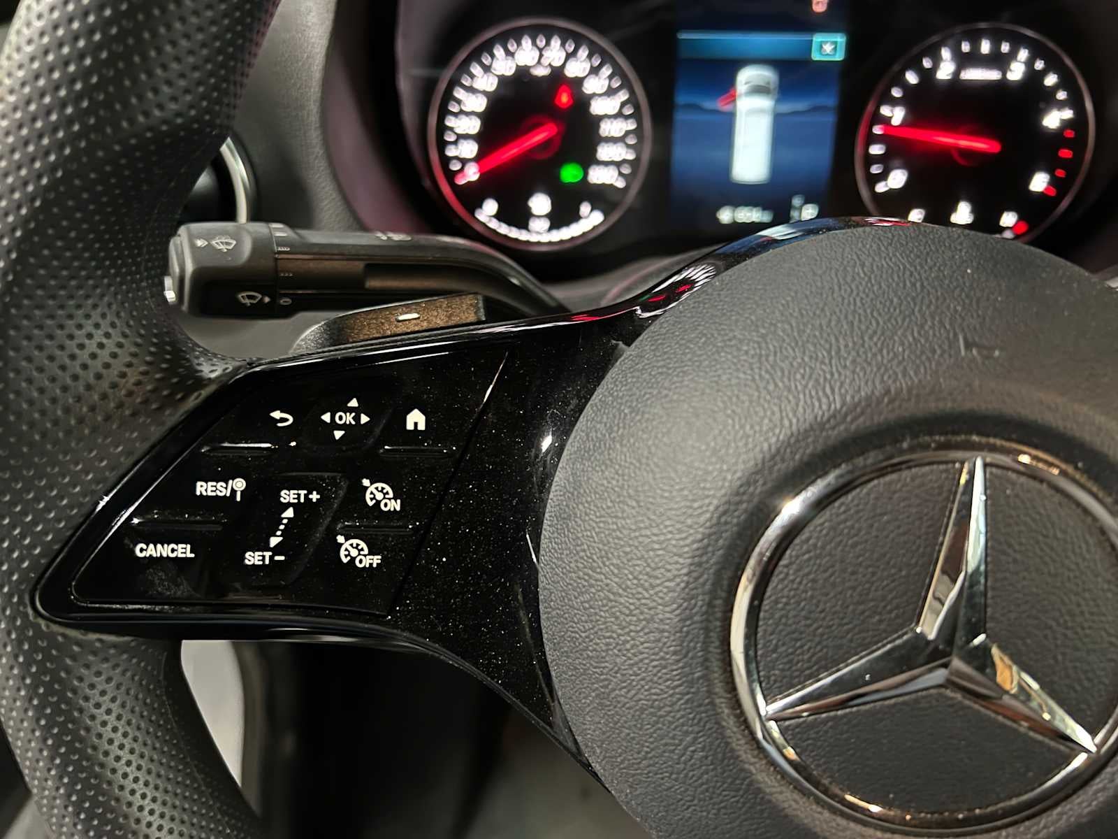 2025 Mercedes-Benz Sprinter Cargo Van 2500 Standard Roof I4 Diesel HO 144" RWD