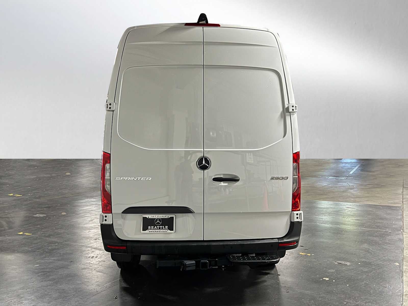 2025 Mercedes-Benz Sprinter Cargo Van 2500 Standard Roof I4 Diesel HO 144" RWD