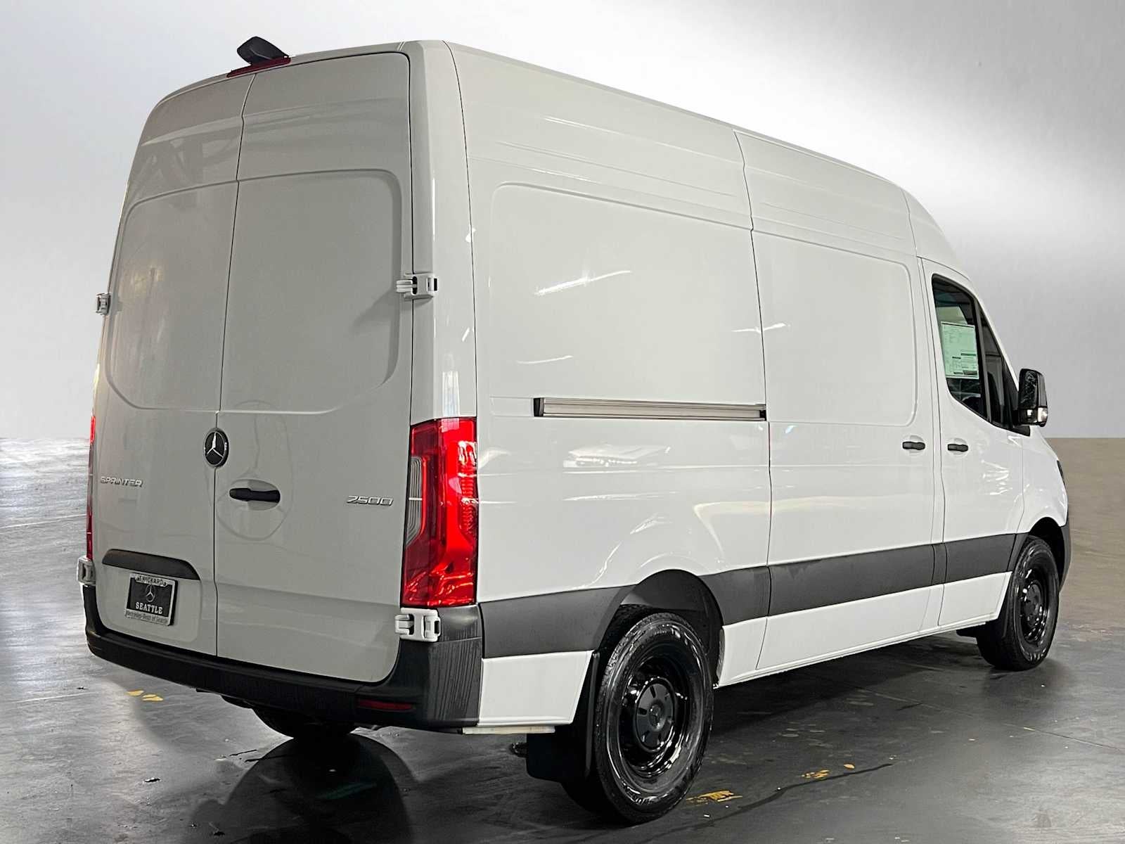 2025 Mercedes-Benz Sprinter Cargo Van 2500 Standard Roof I4 Diesel HO 144" RWD