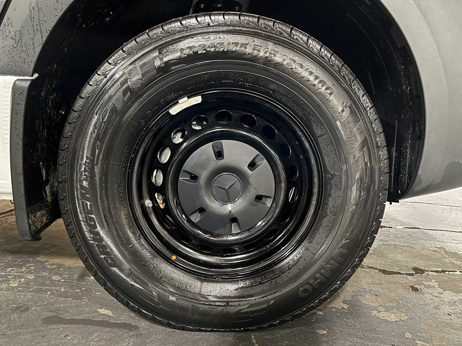 2025 Mercedes-Benz Sprinter Cargo Van 2500 Standard Roof I4 Diesel HO 144" RWD