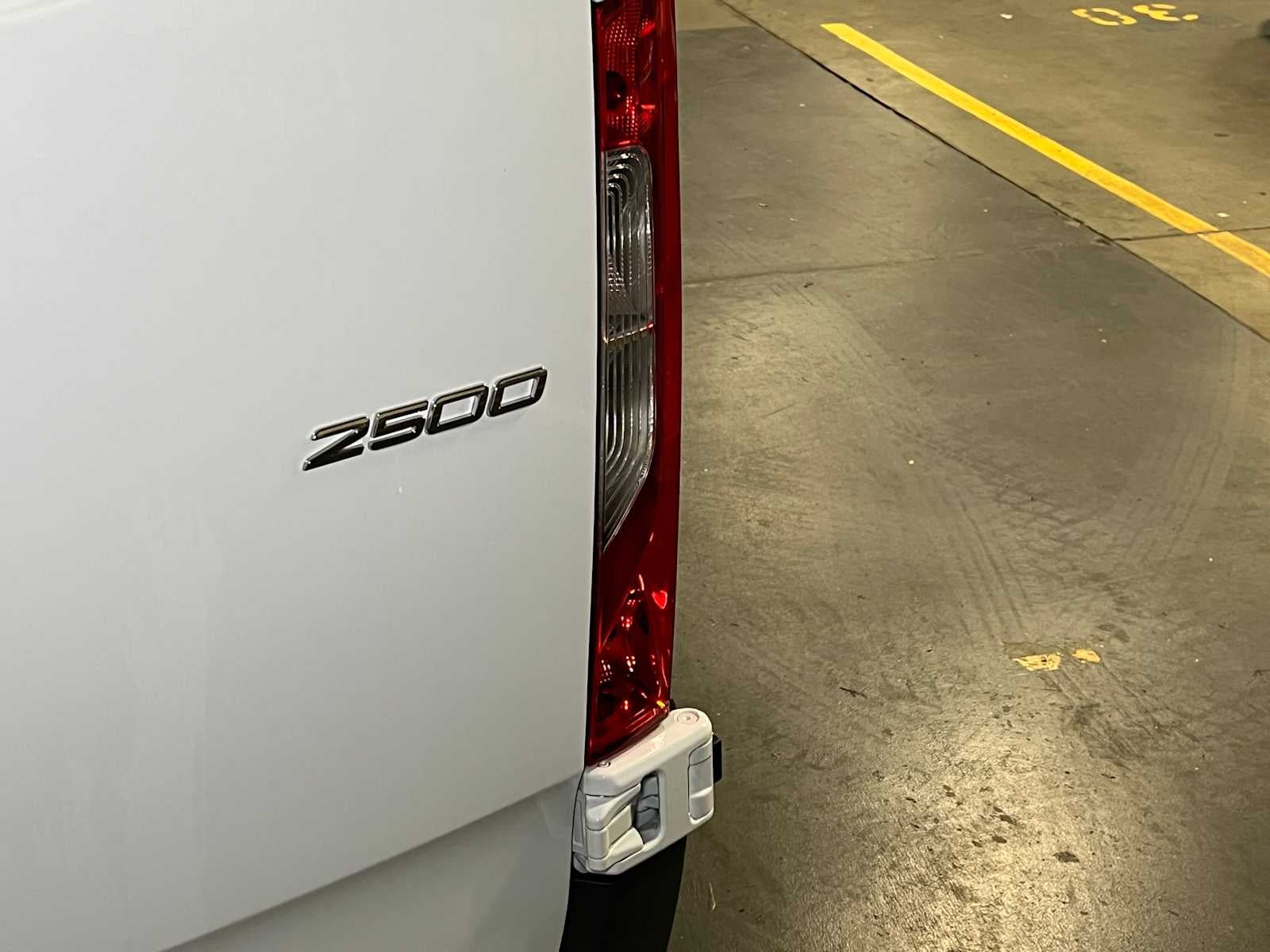 2025 Mercedes-Benz Sprinter Cargo Van 2500 Standard Roof I4 Diesel HO 144" RWD