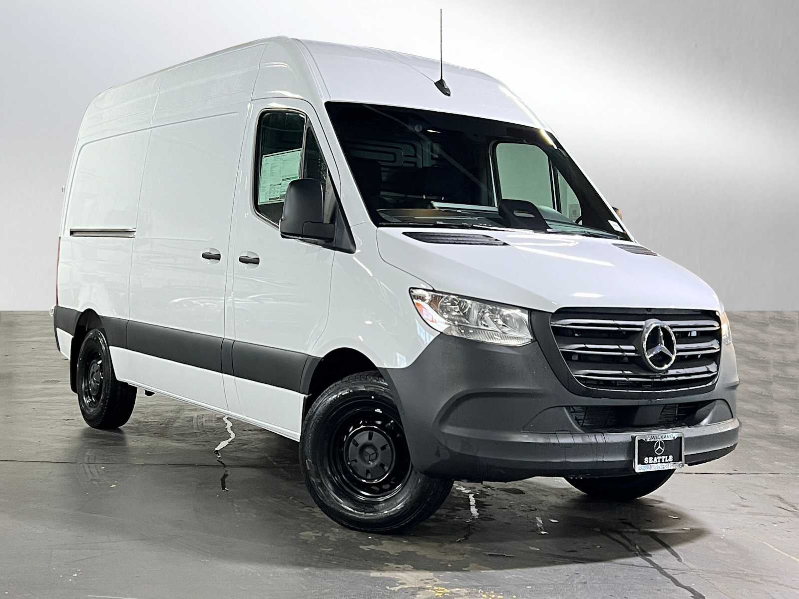 2026 Mercedes-Benz Sprinter 2500 Standard Roof I4 Diesel HO 144" RWD