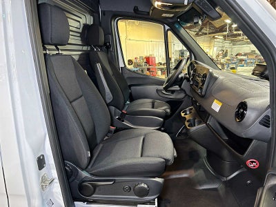 2025 Mercedes-Benz Sprinter Cargo Van 2500 Standard Roof I4 Diesel HO 144" RWD