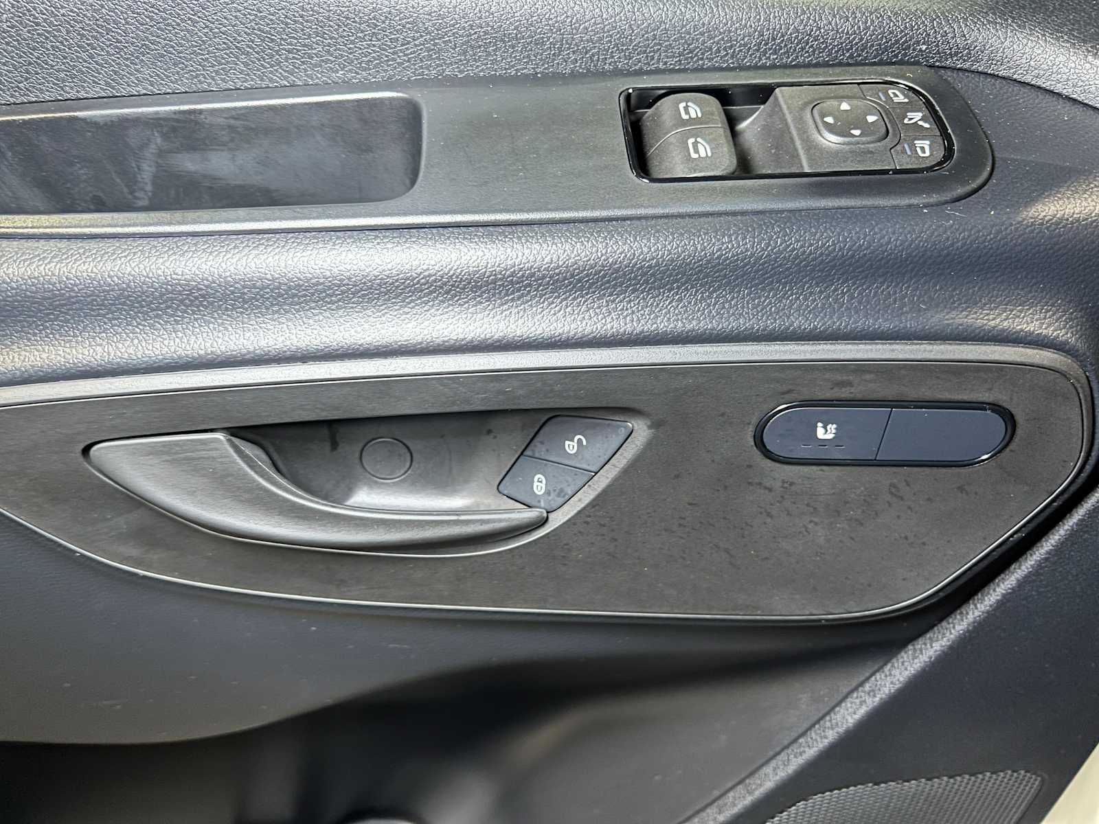 2025 Mercedes-Benz Sprinter Cargo Van 2500 Standard Roof I4 Diesel HO 144" RWD