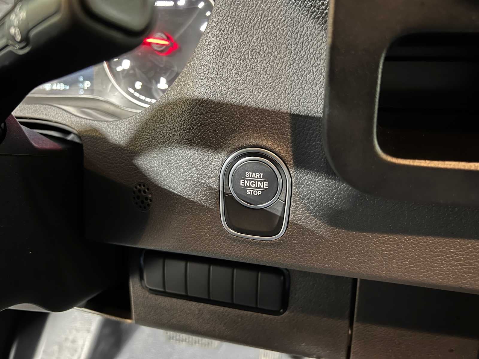 2025 Mercedes-Benz Sprinter Cargo Van 2500 Standard Roof I4 Diesel HO 144" RWD