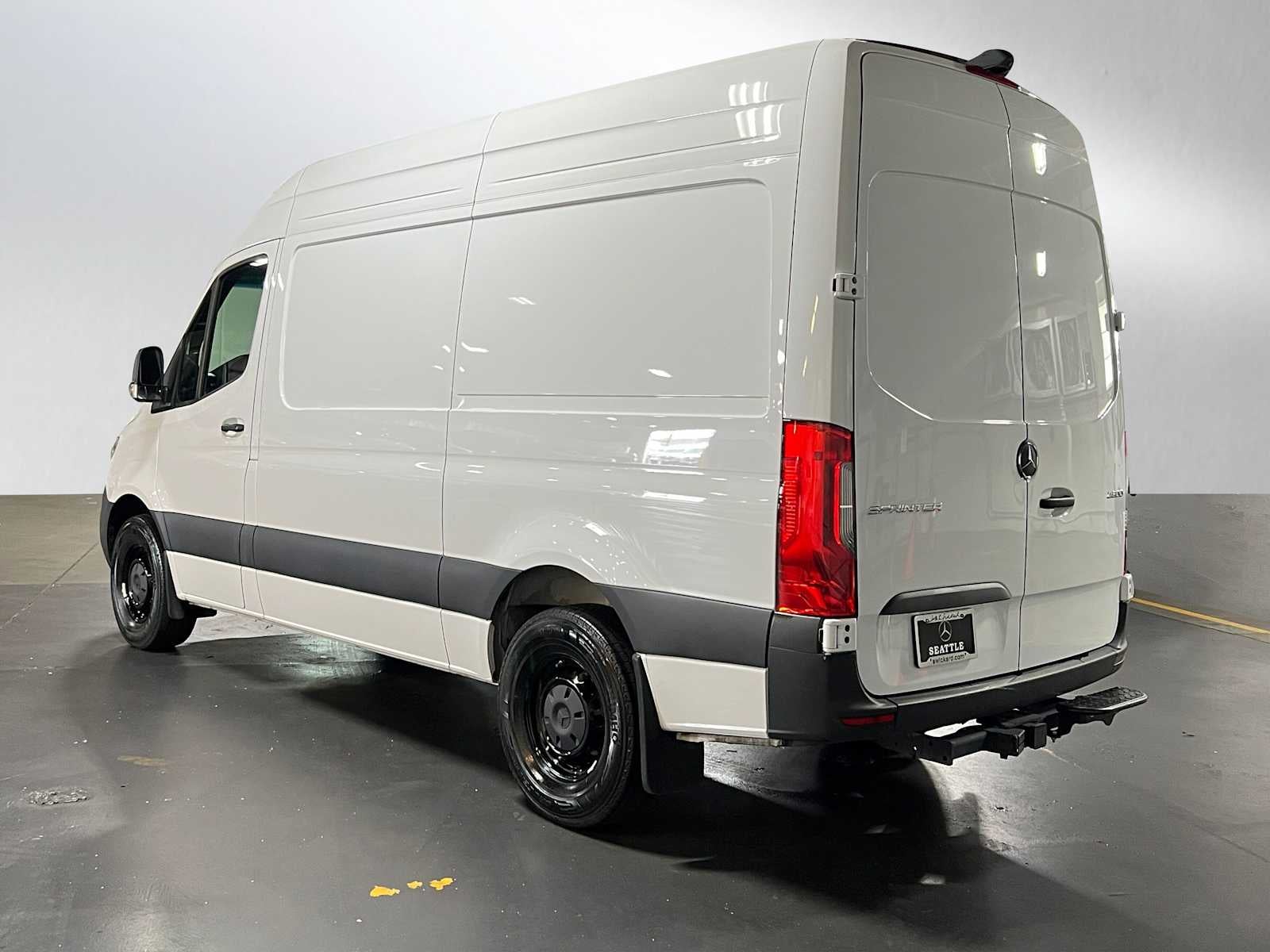 2025 Mercedes-Benz Sprinter Cargo Van 2500 Standard Roof I4 Diesel HO 144" RWD