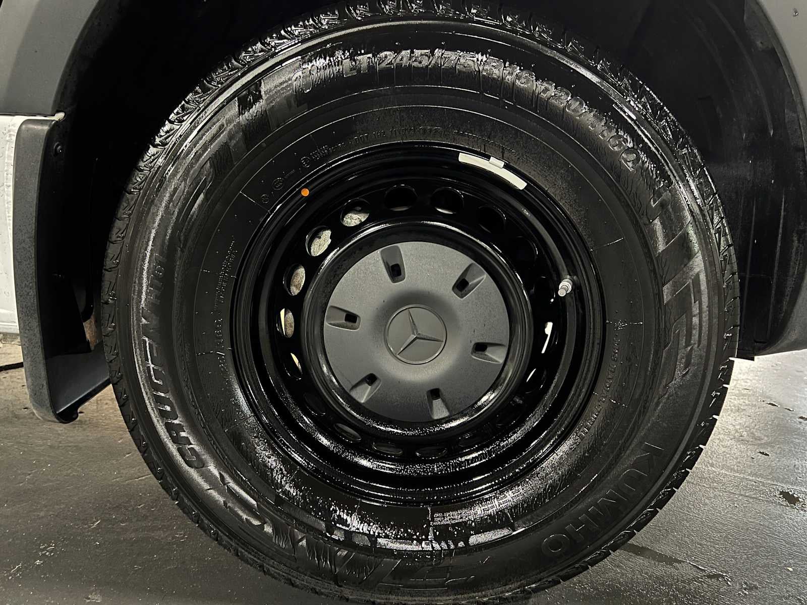 2025 Mercedes-Benz Sprinter Cargo Van 2500 Standard Roof I4 Diesel HO 144" RWD