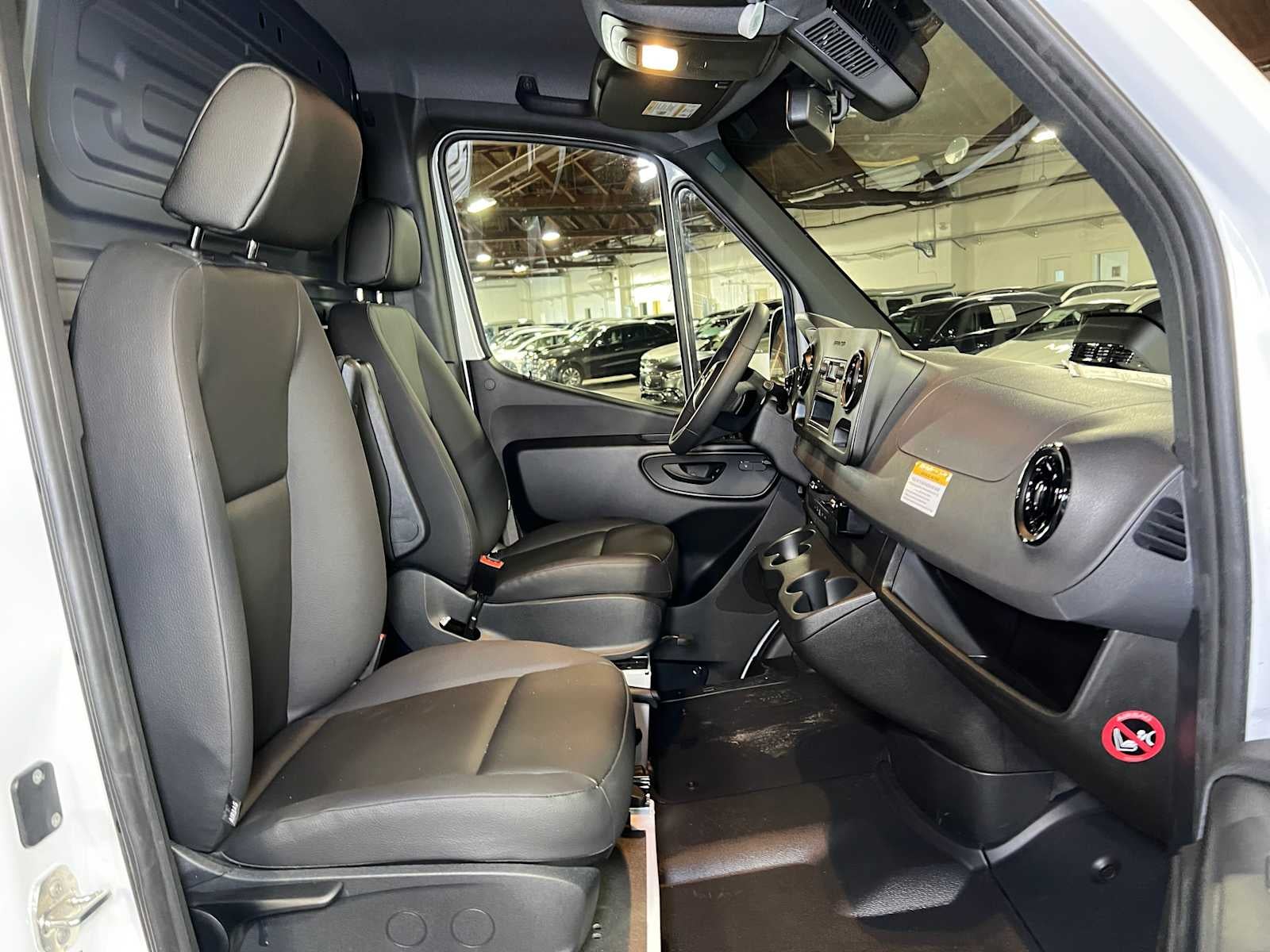 2025 Mercedes-Benz Sprinter Cargo Van 2500 Standard Roof I4 Diesel HO 144" RWD