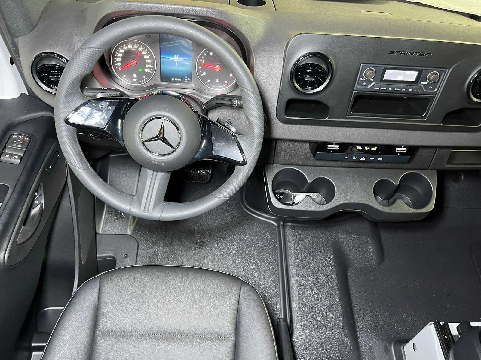 2025 Mercedes-Benz Sprinter Cargo Van 2500 Standard Roof I4 Diesel HO 144" RWD