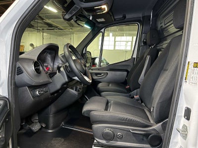 2025 Mercedes-Benz Sprinter Cargo Van 2500 Standard Roof I4 Diesel HO 144" RWD